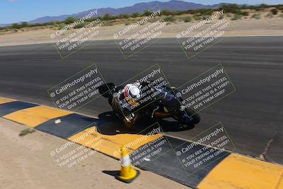 media/Oct-01-2023-SoCal Trackdays (Sun) [[4c570cc352]]/Turn 10 Inside (1250pm)/